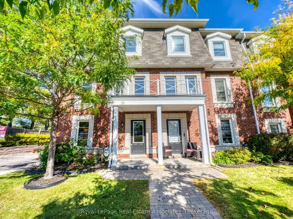2375 Truscott Dr #1, Mississauga, ON L5J 0A9