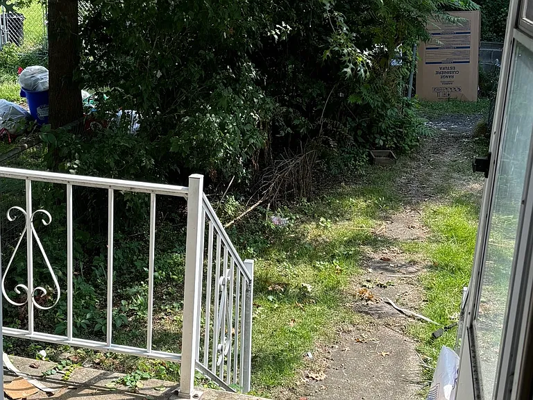 21 Hertz Ct — Photo 20