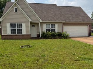 4075 Shadow Glen Dr, Horn Lake, MS 38637