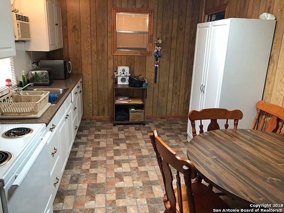 2nd image of 112 Arthur Ln