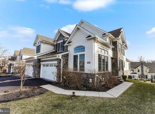 3806 Meadow View Farm Rd, Newtown Square, PA 19073