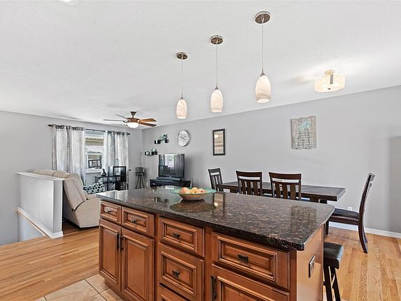 4th image of 2834 Cherry Point Ln