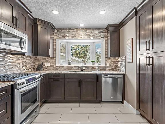 4th image of 1039 E Cannock Rd SW