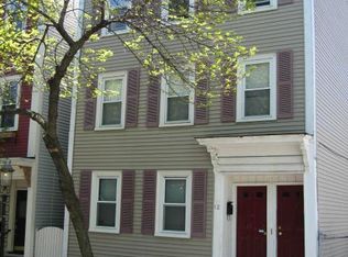 12 Albion Pl #1R, Charlestown, MA 02129
