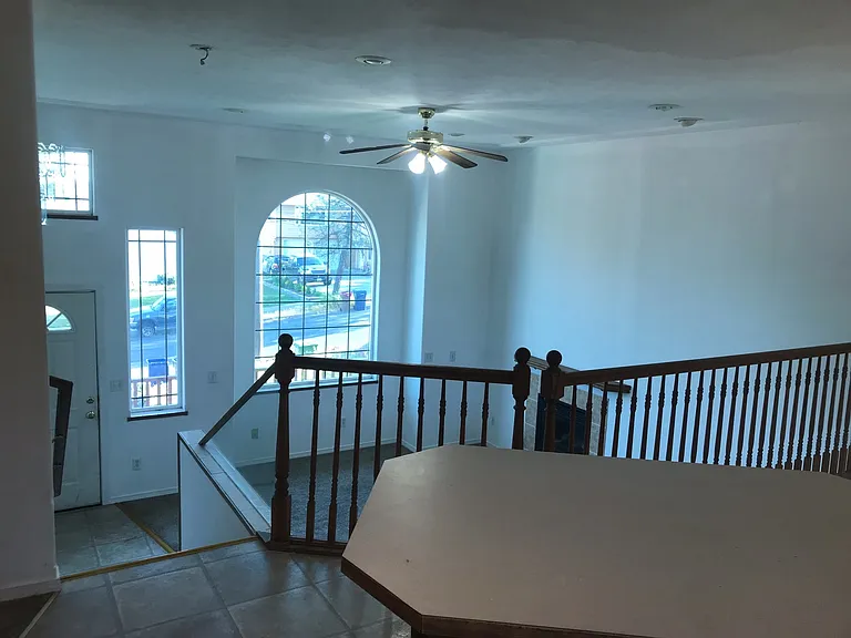 4102 E 8th Ave — Photo 5