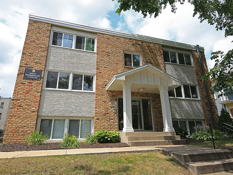 2420 Dupont Ave S — Photo 16