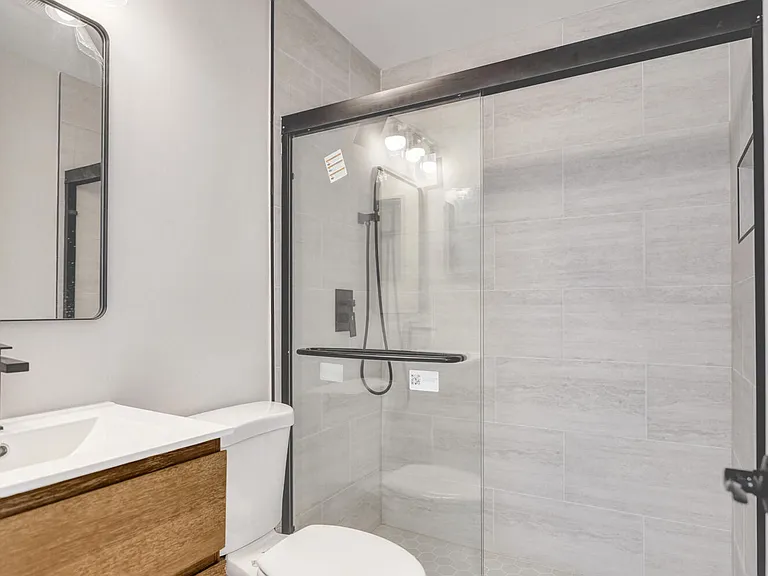 5601 SW 36th Ct — Photo 17
