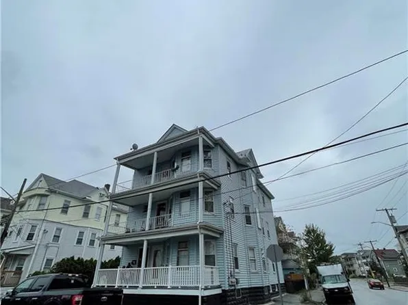 37-39 Sorrento St, Providence, RI 02909