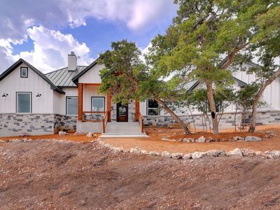 512 S Calvin Barrett, Blanco, TX, 78606