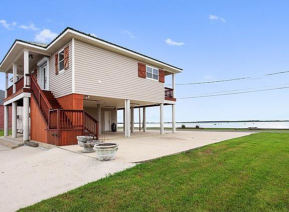 3rd image of 195 Rachel Ln