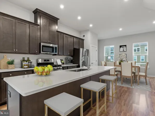 1791 Cherry Birch St, Dumfries, VA 22026