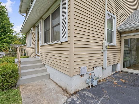 3rd image of 5542 Thrush Ave