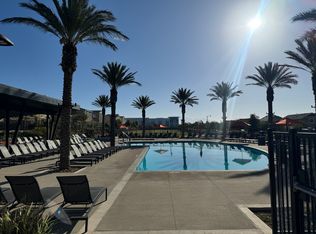 16571 Wyndham Ln #10, Fontana, CA 92336