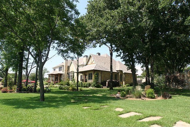 1st image of 18668 Marina Dr
