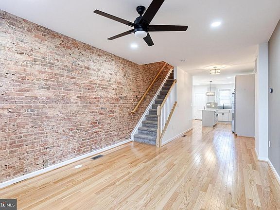 4th image of 217 N Belnord Ave