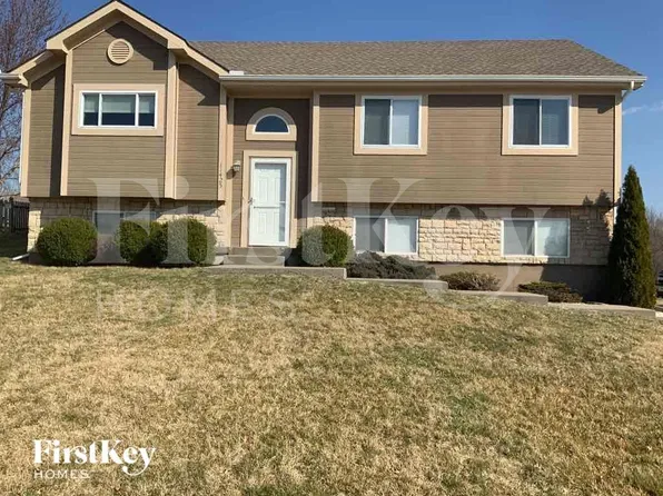 11425 N Farley Ave, Kansas City, MO 64157