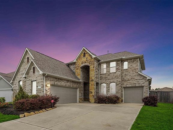 3rd image of 4821 Wagtail Way Lane