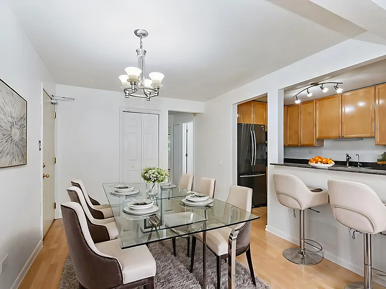 522 E Spruce Dr #1B — Photo 9
