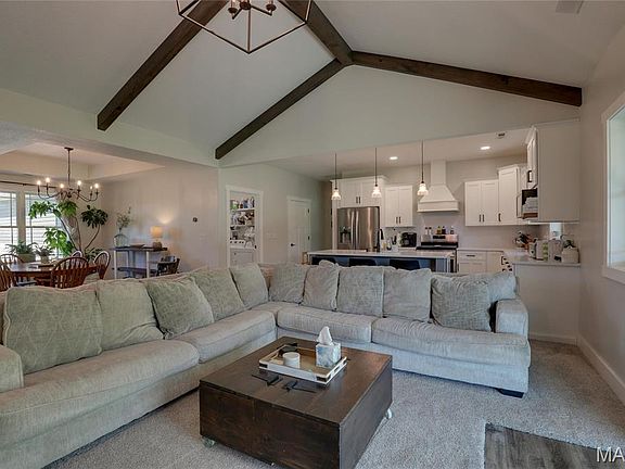 5th image of 56900 Patriot Ln