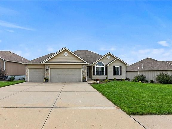 2nd image of 9004 N Essex Dr