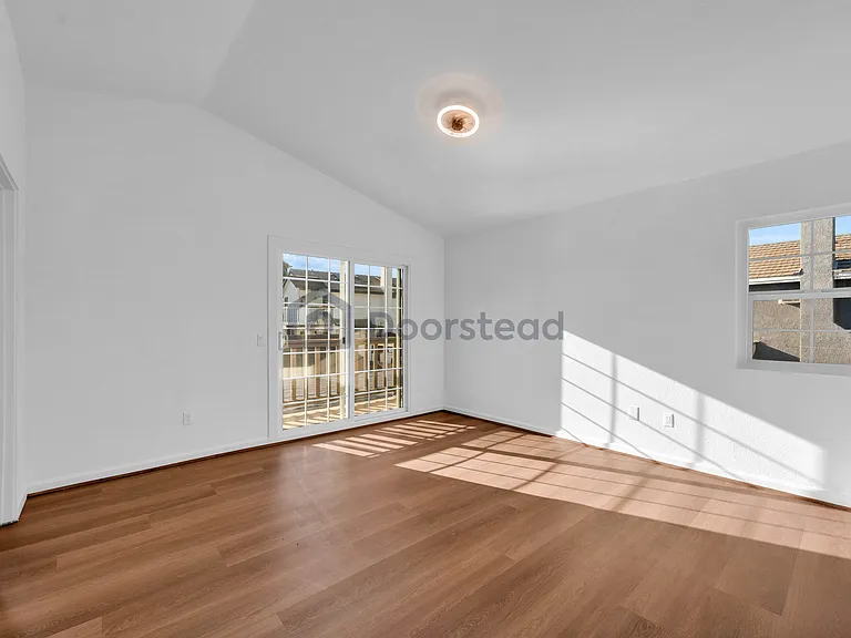 26150 Coronada Dr — Photo 28