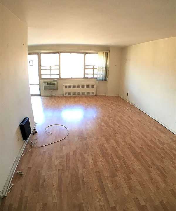 1st image of 458 Neptune Ave APT 21D