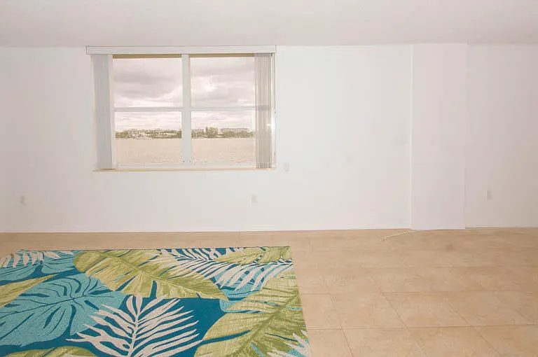 301 Croton Ave #310 — Photo 4