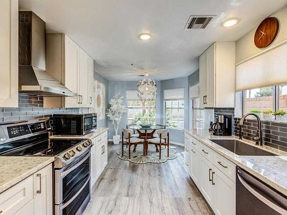 3rd image of 11792 N 112th Way