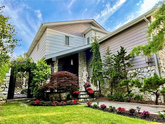 3rd image of 549 Valleyview Pl