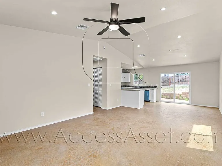 33296 Case St — Photo 9
