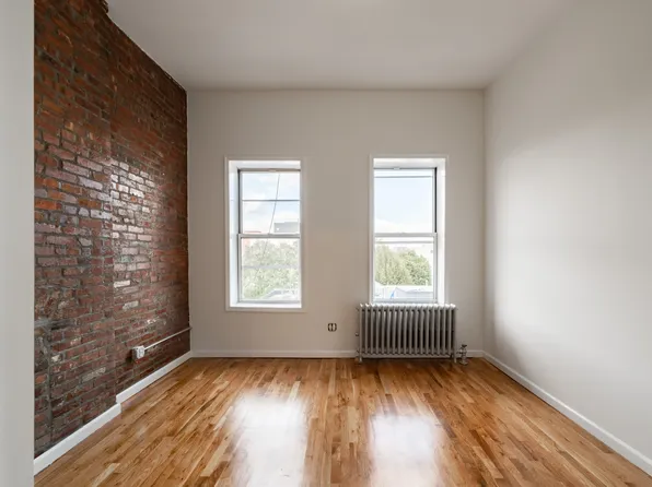 326 21st Street image 4 of 12