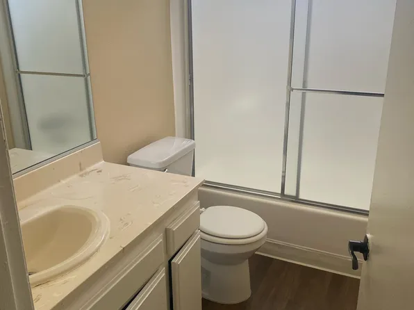 Woodman Apartments, 6134 Woodman Ave #E92ce4771, Van Nuys, CA 91401