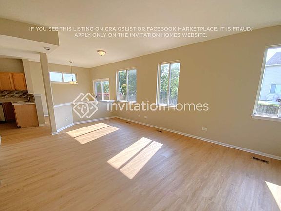 3rd image of 3809 Adesso Ln