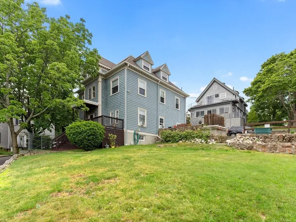 19 Summit Ave, Lynn, MA 01902