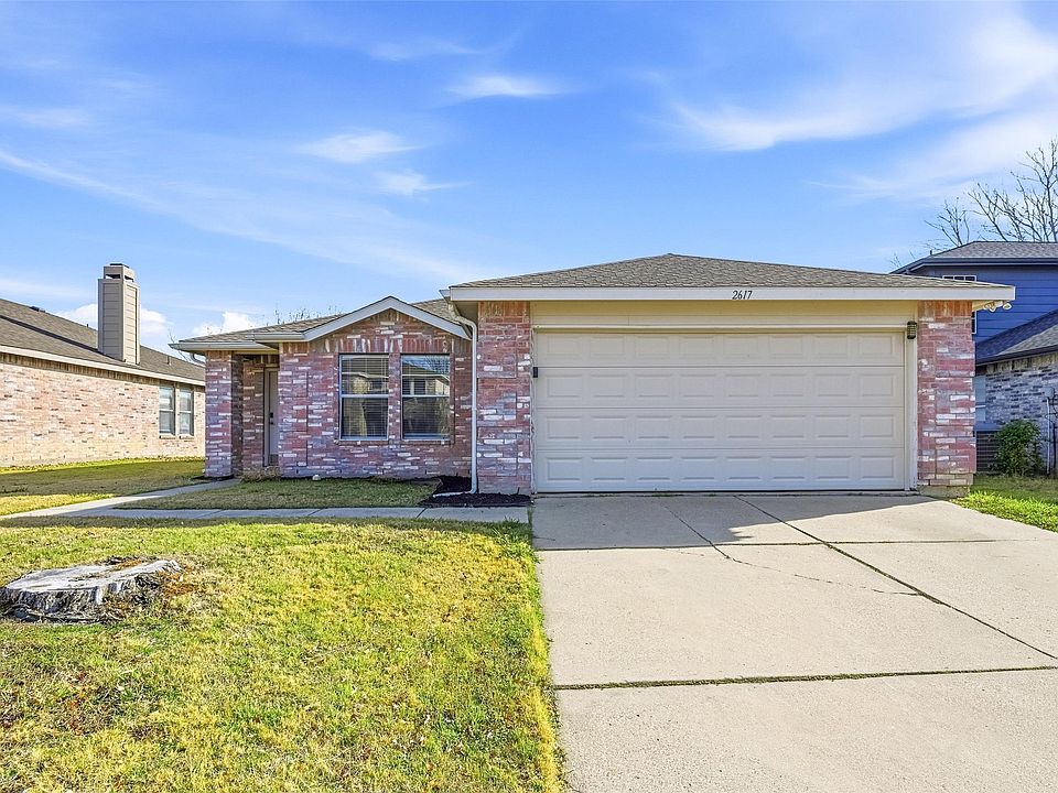 1st image of 2617 Peach Dr