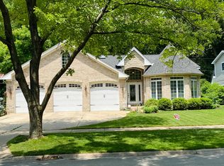 1009 Douglas Ave, Naperville, IL 60540