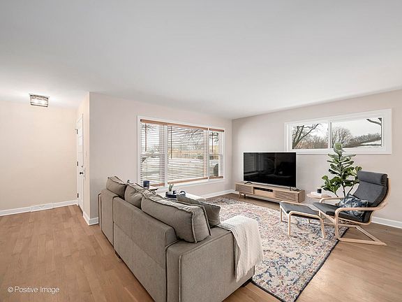 3rd image of 1402 Harrison Ave