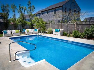 33 Bartlett Rd, Nantucket, MA 02554