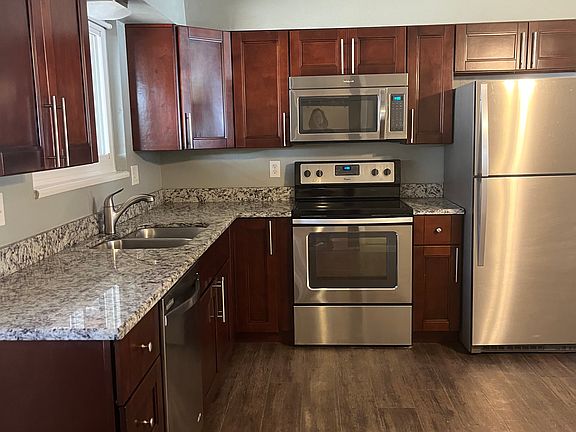 3rd image of 160 S Kendall St #160