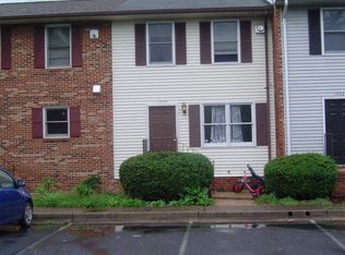 1434 Country Club Ct, Harrisonburg, VA 22802