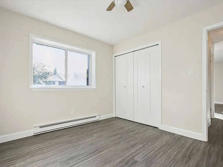 142 Allard St — Photo 13