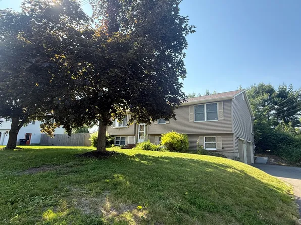 68 Laurel Circle, Bangor, ME 04401