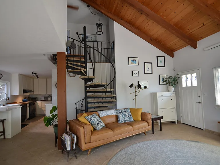 242 Alta Ave — Photo 4