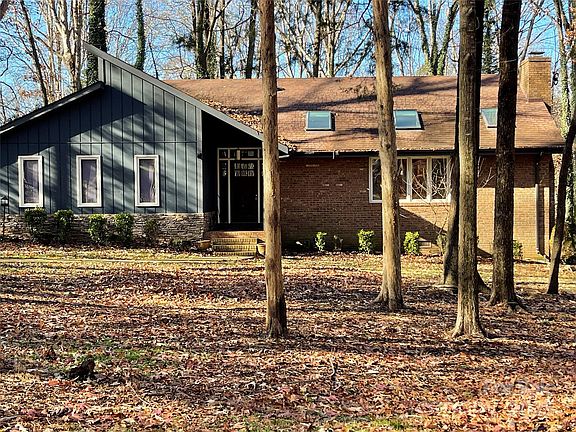 3rd image of 5434 Beckhaven Ln