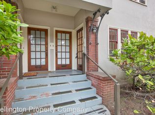 5863 Birch Ct APT A, Oakland, CA 94618