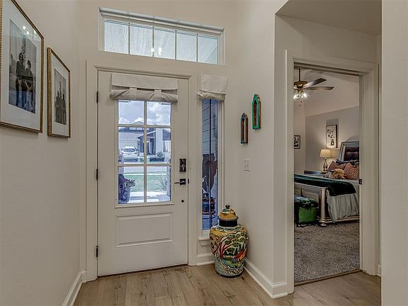 5th image of 615 Red Cedar Way