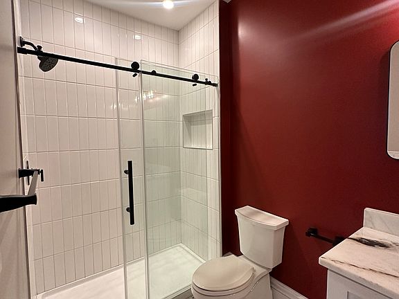5th image of 3805 Franklin Blvd APT 1