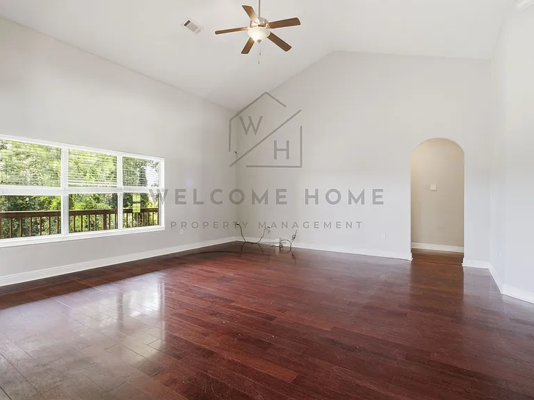 734 Lime Ln — Photo 10