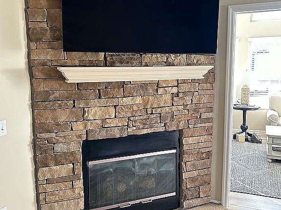 2nd image of 2750D Canterbury Cir