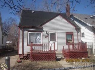 19449 Omira St, Highland Park, MI 48203